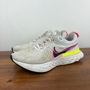 Nike React Infinity Run Flyknit 2 White Sneakers DJ5396-100 Women’s Size 9.5.